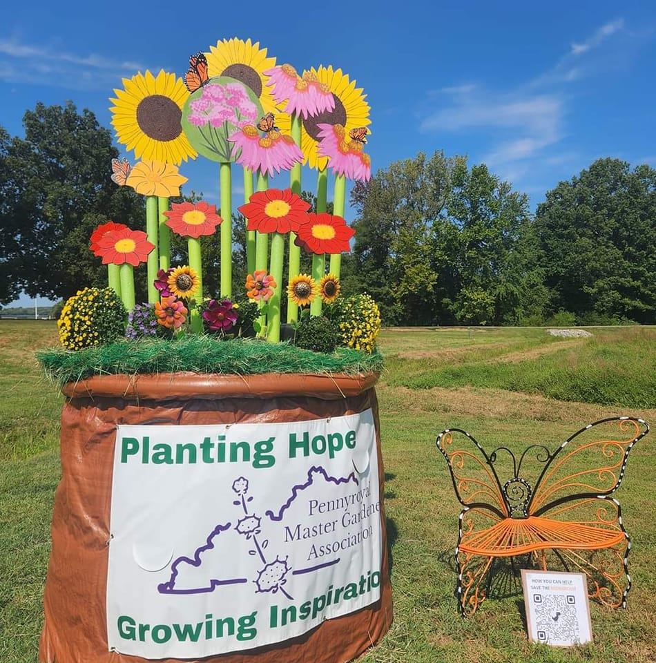 Pennyroyal Master Gardener Haybale Design at Mahr Park